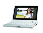 Aguardado - Asus Eee PC 900 (peso 990g a 1kg, preo sugerido US$ 549): j est  venda em Hong Kong.  a segunda gerao do Eee PC. Configurao: 900MHz Celeron, 1GB RAM, flash memory 12GB ou 20GB, tela de 8,9 polegadas, Windows XP ou Xandros Linux, webcam 1.3 megapixels