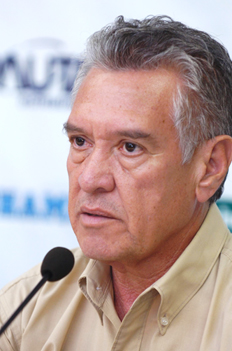 Fl�vio Neves �/�