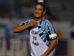 Leo comemora seu gol