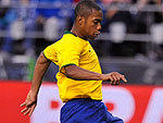 Brasil 3x2 Canad – A seleo, no entanto, parou no jogo. O Canad, que se prepara para buscar uma vaga na prxima Copa do Mundo e mostrou que seus torcedores podem ter alguma esperana. Aos 9, Friend empatou para os canadenses