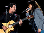 O espanhol Alejandro Sanz tocou ao lado de Ivete Sangalo tambm no dia 31
