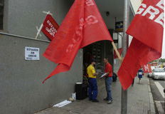 Greve tem ades�o de 13% dos funcion�rios&nbsp;-&nbsp;Herm�nio Nunes