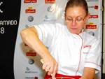 Nos workshops de fondue, a Garoto ensinou aos participantes detalhes da gastronomia gramadense