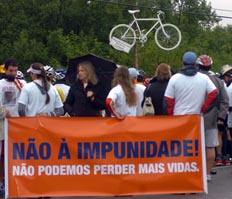 Mais de 300 pessoas lembraram a morte de Rodrigo Lucianetti&nbsp;-&nbsp;Guto Kuerten&nbsp;/&nbsp;Di�rio