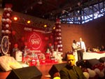 Gugu Streit apresenta o programa de auditrio da Rdio Farroupilha