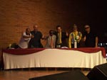 O corpo de jurados, formado por Zez Maravilha, Joo Carlos Albani, Pelzinho do Cho Choc, Waldiro Silva e Nelson Marconi