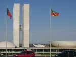 Daniel Sorensen Weber, de Bag, registrou a bandeira do Rio Grande tremulando em frente ao congresso nacional em Braslia