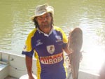 Pedro Osrio (eu), esse peixe  um cachara pescaria no rio xing em Canarana MT