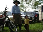 Eu e meu sobrinho Gabriel Almeida no rodeio do tropeiro velho (Dilermando de Aguiar, 17/02/08) antes de comear a empleitada do lao