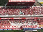 A torcida do Inter comparece ao Estdio do Beira-Rio para acompanhar o jogo em um horrio diferente das partidas das quartas-feiras: 17h