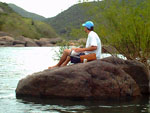 Esta foto foi tirada em uma pescaria no rio camaqu em Encruzilhada do Sul, um lugar lindo e abenoado pela me natureza. Meu cunhado Luciano captou esta imagem quando estava sentado em uma pedra no meio do rio se preparando para pescar
