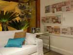Family Lounge, de Chris Padilha e Maira Maciel