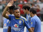 Robinho durante o treino