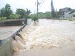 Chuva tomou conta das ruas do bairro Costa e Silva