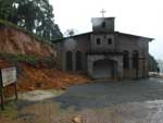 Deslizamento de terra atingiu igreja no Morro do Boa Vista, em Jaragu do Sul