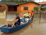 Centro de Ilhota continua lagado