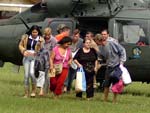 Resgate de pessoas isoladas no Morro do Ba entre Ilhota e Luiz Alves no Vale do Itaja