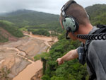 Resgate de pessoas ainda ilhadas no Morro do Ba