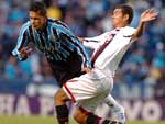 Willamis de Souza da Silva, o meia Souza, nasceu dia 04/02/1979 em Macei, Alagoas. Marcou um gol gremista no Brasileiro de 2008