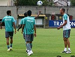 Thiego em momento de descontrao com os companheiros de equipe