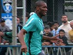 Morales participou do treino e pode ser opo para o treinador Celso Roth