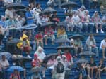 Torcida do Joinville no compareceu em grande nmero por causa da chuva e do horrio do jogo, 18h30