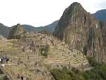 Machu Picchu recebe diariamente a visita de centenas de turistas