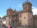 A Catedral de Cusco est localizada na Praa de Armas, no corao da cidade