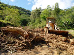 Deslizamento de terra no bairro So Pedro, em Jaragu do Sul