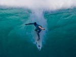 Marcus Hickman dropando nas boas direitas de Sunset