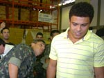 Ronaldo foi bastante assediado em sua visita