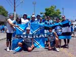 Integrantes do consulado do Grmio de Guaba percorreram 37 km at o Olmpico para pagar uma promessa