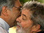 Presidente do Paraguai, Fernando Lugo, cumprimenta Luiz Inacio Lula da Silva 