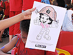 Desenhos para colorir tambm faziam parte da festa