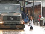 Chuva alaga bairro Monte Castelo em Cricima, exrcito ajudou a retirar pertences das famlias atingidas