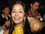 A bela Amanda Mendes estava por l 