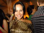 Claudiane Souza ao som do DJ Josh