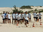 Elenco treina nas dunas de Jaguaruna para melhorar a parte fsica