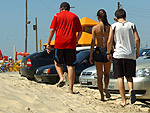 Areia tomou conta da cal�ada em Imb�
