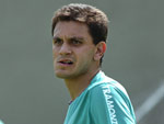 O lateral-esquerdo Fbio Santos comeou o treinamento na equipe titular. Na segunda etapa foi substitudo por Jadlson