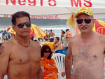 Dr Roberto e Joo, vereador de Rio Negro MS, curtindo o vero na praia dos Ingleses em Florianopolis 