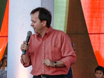 Diversas brincadeiras no palco