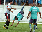 Os titulares entraram em campo apenas no primeiro tempo