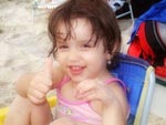 Maria Eduarda, cheia de charme curtindo um dia de sol em Jurer Internacional