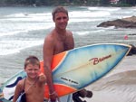 Marcelo e seu filho Martinho, pronto para pegar ondas em Matadeiro !!!! 