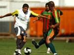 Mesmo tendo entrado no segundo tempo de Inter x Santa Cruz ontem, Taison (foto) participou do jogo-treino desta quarta-feira
