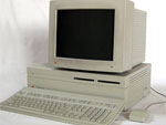 2 de maro de 1987: Mac SE (esquerda) e o Mac II (direita) so lanados 