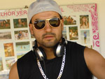 Do eletro ao hip hop, o DJ Andrey Luiz animou vrias tardes