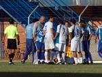 Jogadores do Ava se preocupam com companheiro machucado