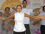As aulas de tai chi chuan eram oferecidas nas segundas-feiras de janeiro, na embaixada da Beira-Mar Norte
